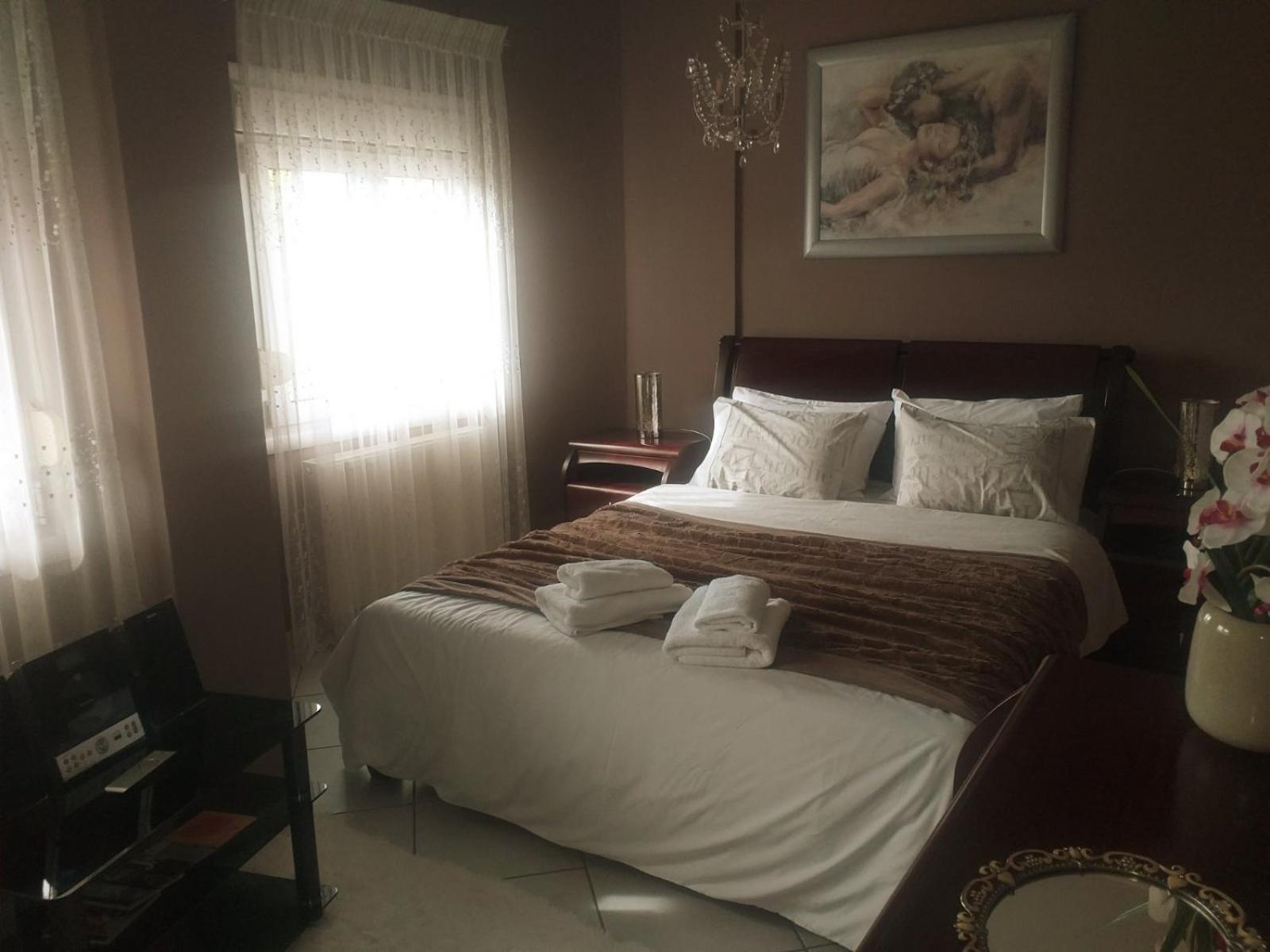 Two Storey House Apartment *